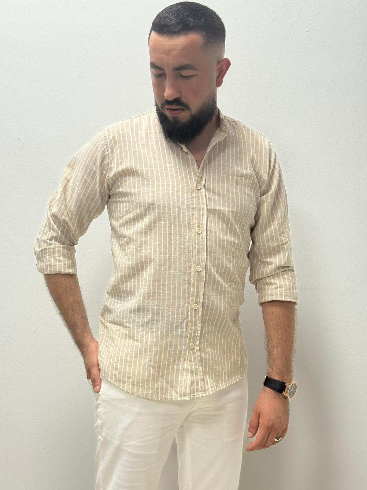 Camisa casual de lino con rayas verticales blancas - Imagen 9